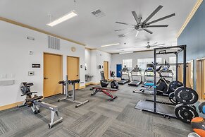 Luxurious 1 Bed 1 Bath Apartment At The Meadows-Pet Friendly by FlexHa