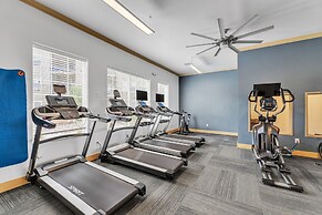 Luxurious 1 Bed 1 Bath Apartment At The Meadows-Pet Friendly by FlexHa