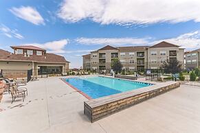 Luxurious 1 Bed 1 Bath Apartment At The Meadows-Pet Friendly by FlexHa