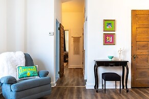 Chic 1br/1ba Midtown Apartment 1 Bedroom Apts by RedAwning