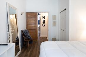 Chic 1br/1ba Midtown Apartment 1 Bedroom Apts by RedAwning