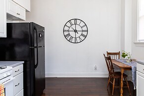 Chic 1br/1ba Midtown Apartment 1 Bedroom Apts by RedAwning