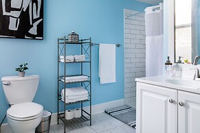 Chic 1br/1ba Midtown Apartment 1 Bedroom Apts by RedAwning