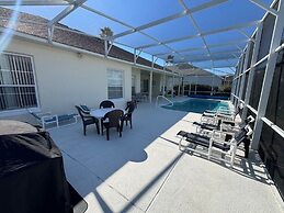 Scott Disney Villa 5 Bedroom Home by RedAwning