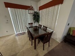 Scott Disney Villa 5 Bedroom Home by RedAwning