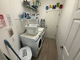 Scott Disney Villa 5 Bedroom Home by RedAwning