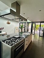 Villa Anvers 4 BDR Parking