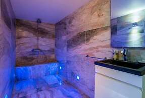 Villa Anvers 4 BDR Parking