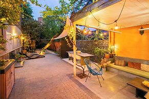 Villa Anvers 4 BDR Parking