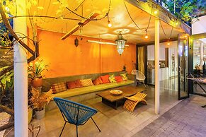 Villa Anvers 4 BDR Parking