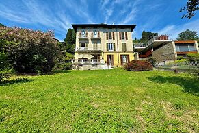 Giardino Floreale di Menaggio