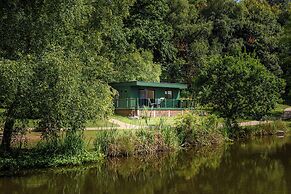 Secret Waterside Lodges in Worcestershire