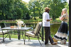 Secret Waterside Lodges in Worcestershire