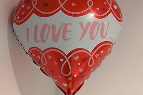 Hottub-nature-familyfriendly-wifi-parking