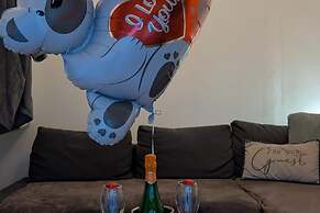 Hottub-nature-familyfriendly-wifi-parking