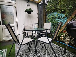 Hottub-nature-familyfriendly-wifi-parking