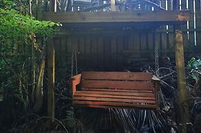 Hottub-nature-familyfriendly-wifi-parking