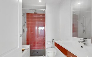 Adelaide Central Skyline Panoramic Suite