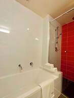 Adelaide Central Skyline Panoramic Suite
