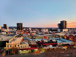 Adelaide Central Skyline Panoramic Suite