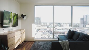 Adelaide Central Skyline Panoramic Suite