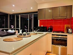 Adelaide Central Skyline Panoramic Suite