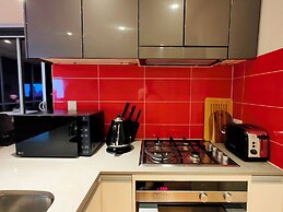 Adelaide Central Skyline Panoramic Suite