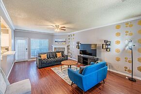 Lux 3-br Garage Gated Yard by The Star Frisco