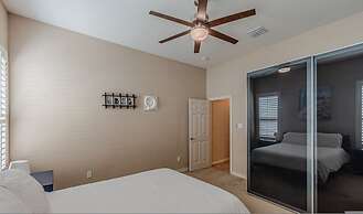 The Castle by the Lake w Pool Balcony Grandscape