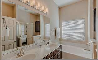 The Castle by the Lake w Pool Balcony Grandscape