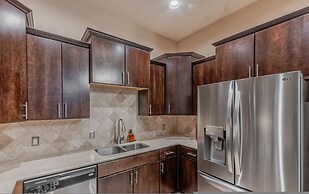 The Castle by the Lake w Pool Balcony Grandscape