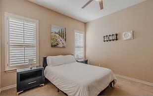 The Castle by the Lake w Pool Balcony Grandscape