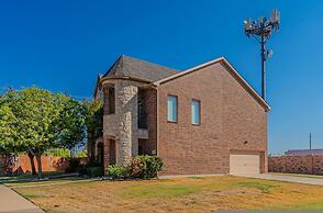 The Castle by the Lake w Pool Balcony Grandscape
