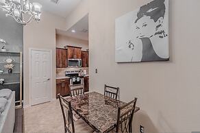 The Castle by the Lake w Pool Balcony Grandscape