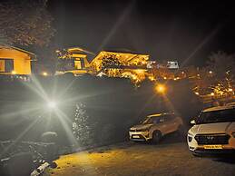 Goroomgo Nabh Resorts Naukuchityal