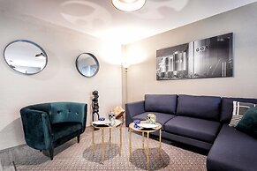 The Perfect Roma Retreat - Wifi -elevator -laundry
