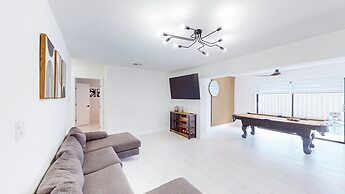 Casa Lucia 5 Bedroom Home With Pool Near Hard Rock Casino