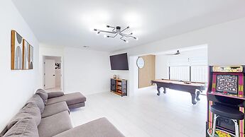 Casa Lucia 5 Bedroom Home With Pool Near Hard Rock Casino