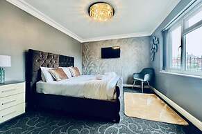 Manchester Sweet Home - Spacious 7BR House