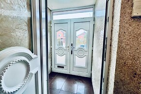 Manchester Sweet Home - Spacious 7BR House