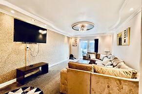 Manchester Sweet Home - Spacious 7BR House