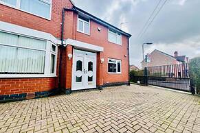 Manchester Sweet Home - Spacious 7BR House