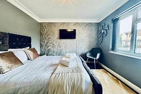 Manchester Sweet Home - Spacious 7BR House