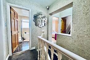 Manchester Sweet Home - Spacious 7BR House