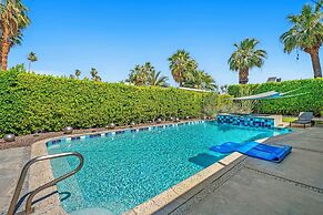 Alexander Escape Private Pool!