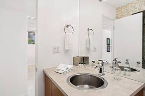 Alexander Escape Private Pool!