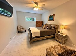 Daphne River Villa