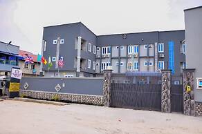 SummerTym Hotel & Suites