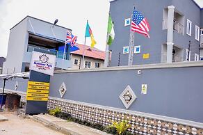 SummerTym Hotel & Suites