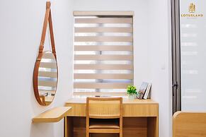 Lotus Land Apartment